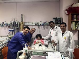 عیادت عمو فیتیله ای ها از بیماران در انتظار پیوند قلب و پیوند قلب شده: عکس شماره 10 / 12